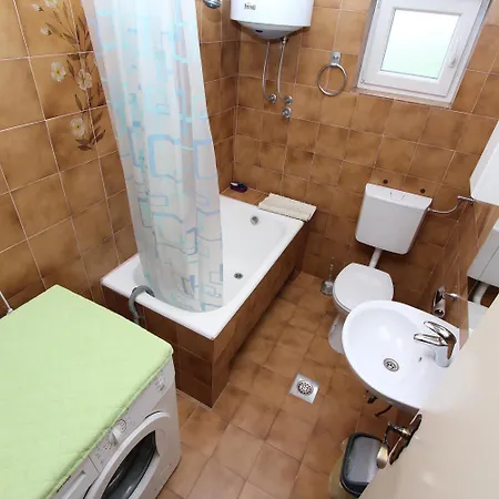 Stojana * Ровинь